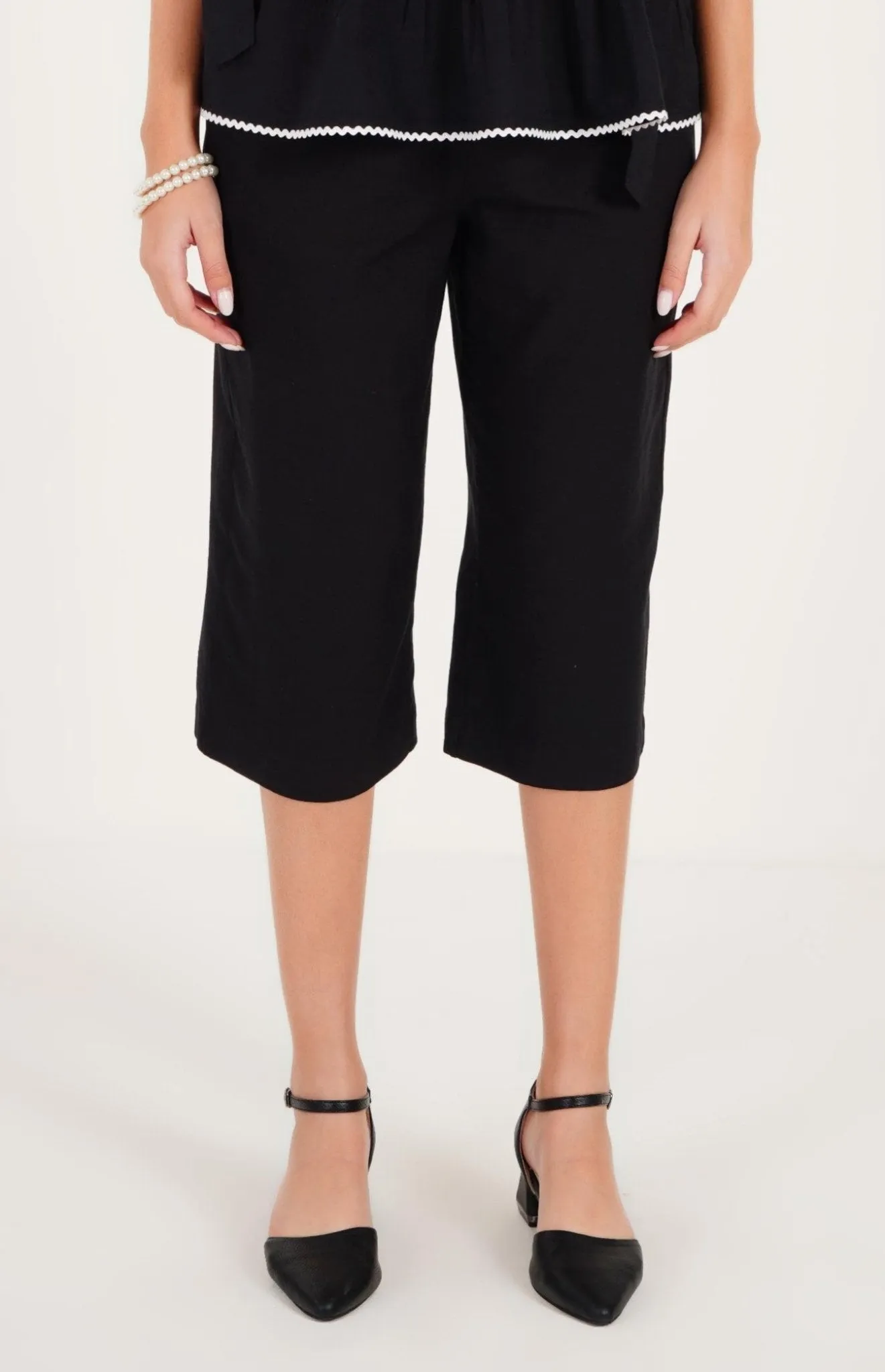 Cropped Pants