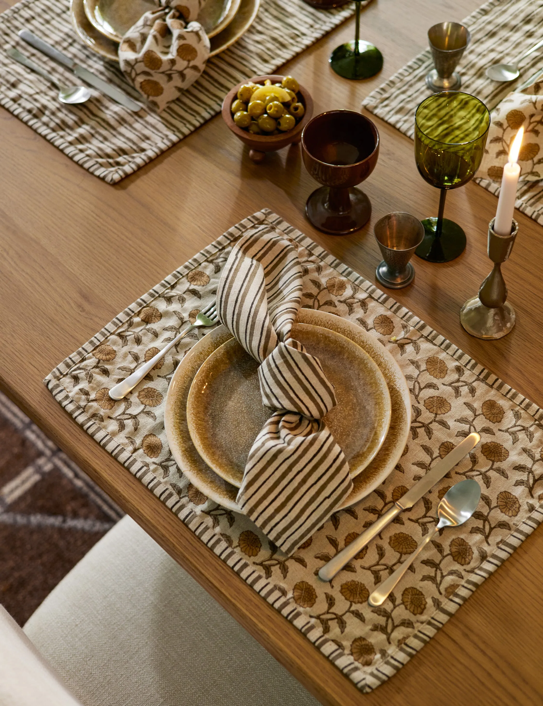 Dori Reversible Linen Placemats (Set of 4)