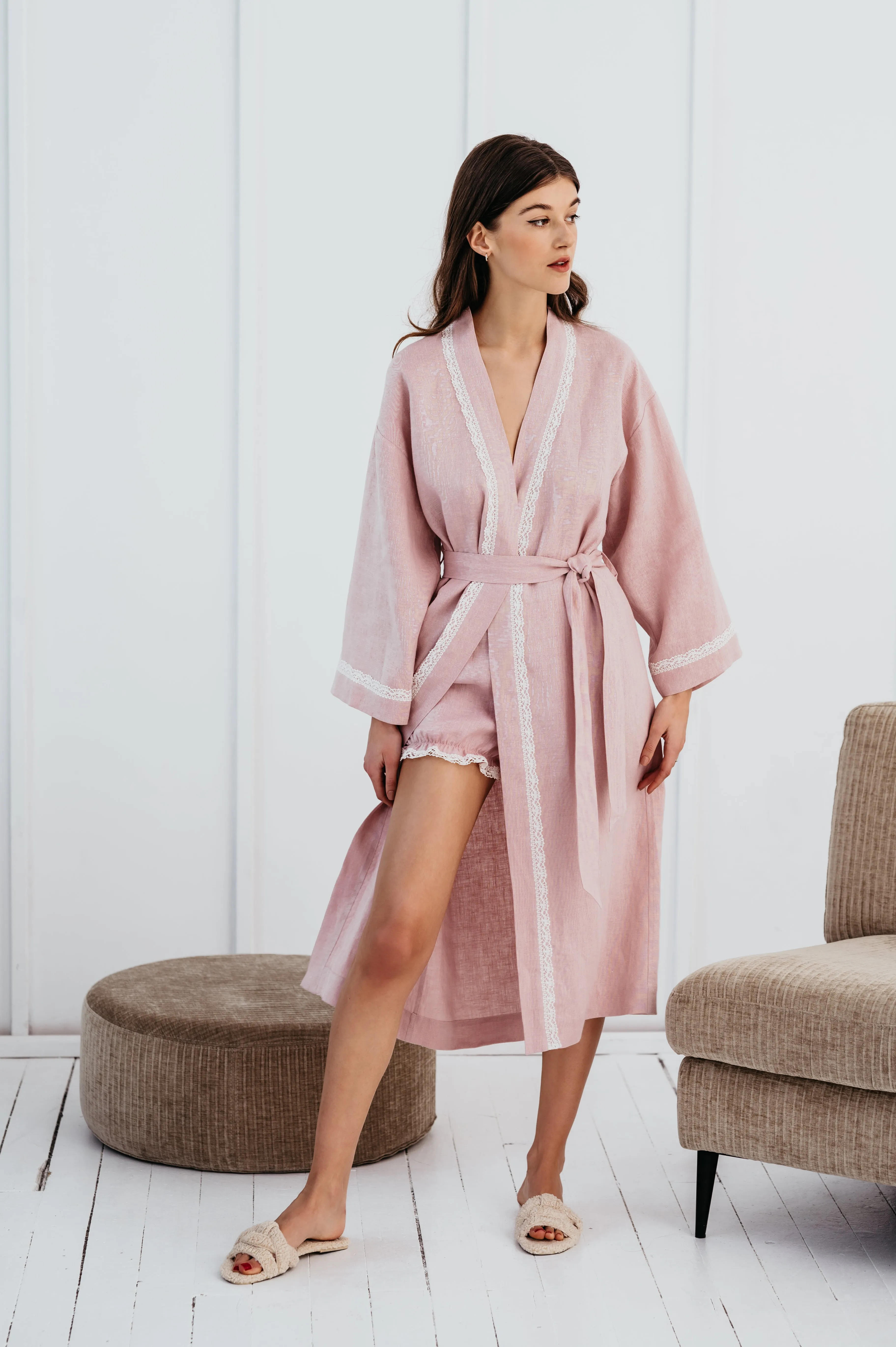 Linen Short Bloomers with Lace
