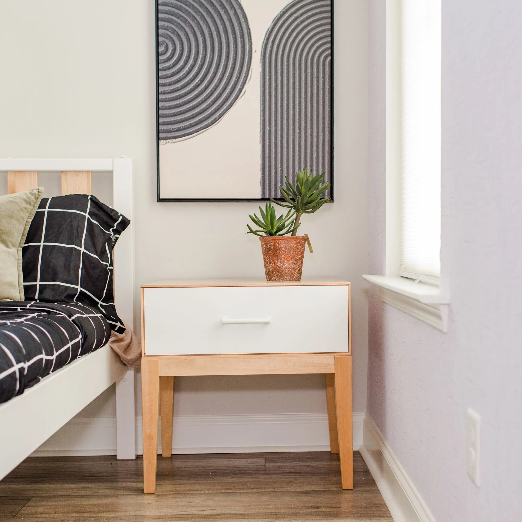 Modern 1 Drawer Nightstand