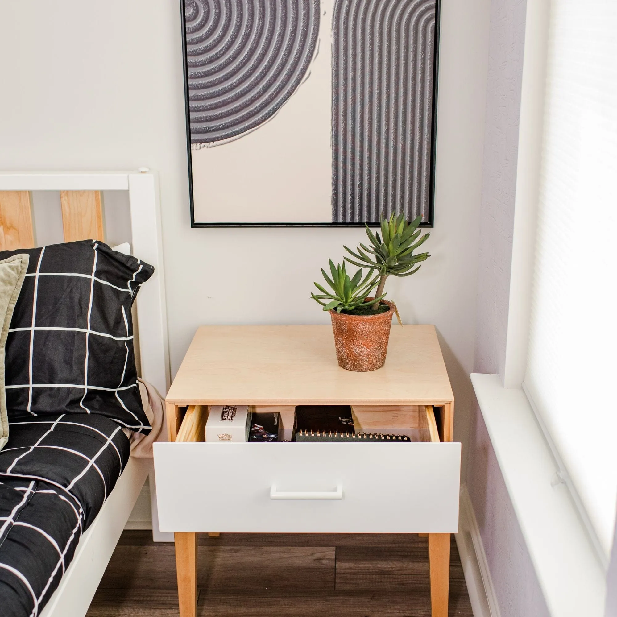 Modern 1 Drawer Nightstand