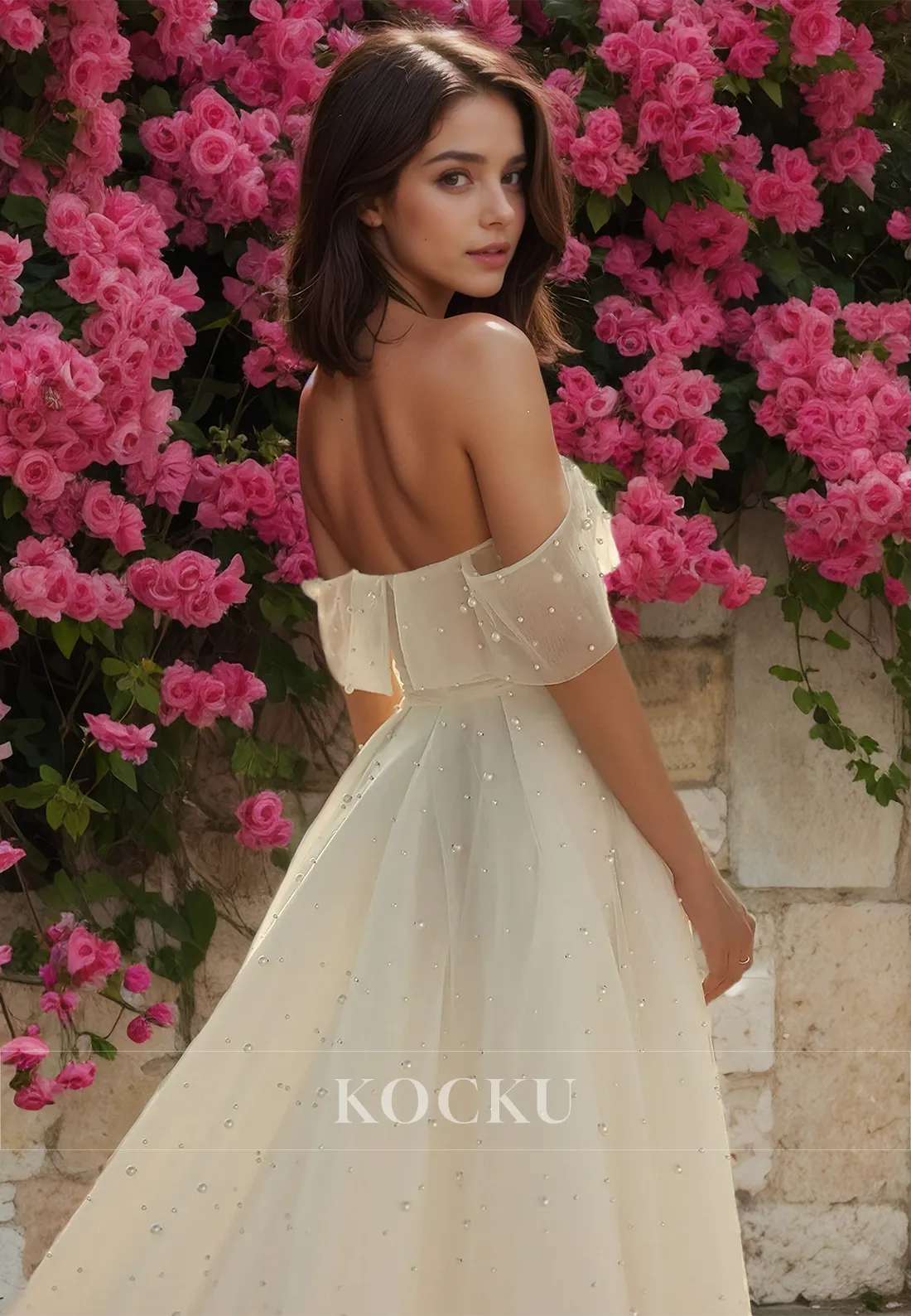 Off-Shoulder Sleeveless A-Line Stripe Sheer Pleats Lace Beach Wedding Dress with Beads Boho Gowns