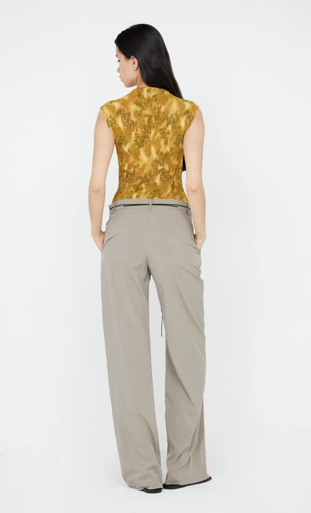 RIANNE FUNNEL NECK TOP - GOLDEN VINE