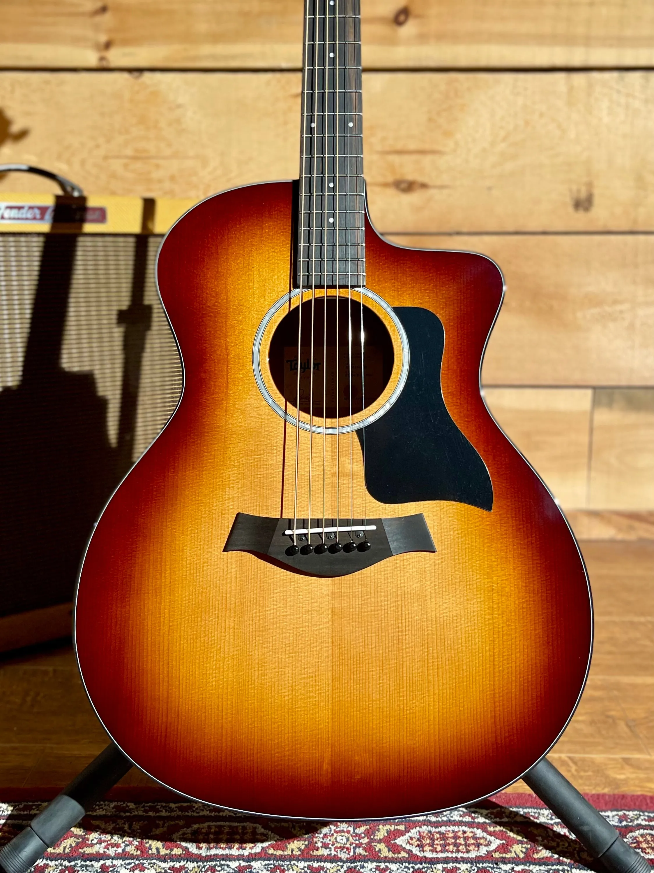 Taylor 214ce-K SB Plus, Sunburst, Spruce/Koa